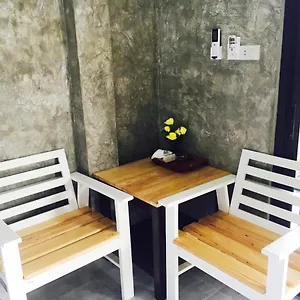 Lanta Smile Guest house